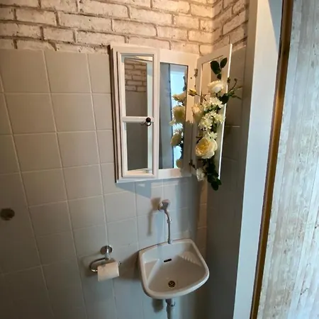 Дом отдыха 69